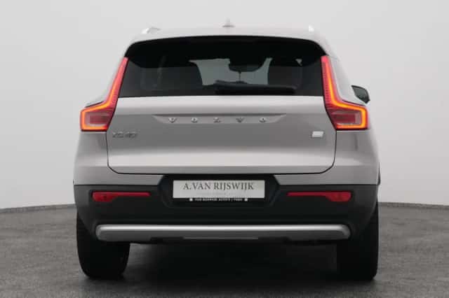 Volvo XC40 (2022) thumbnail 10