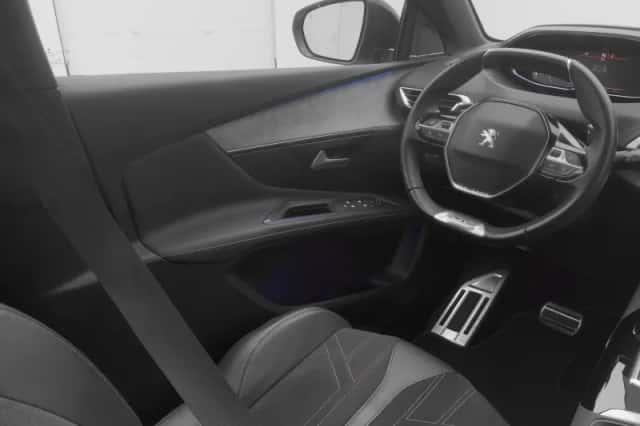 Peugeot 3008 (2021) thumbnail 11