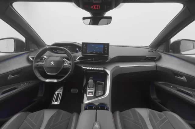 Peugeot 3008 (2021) thumbnail 3