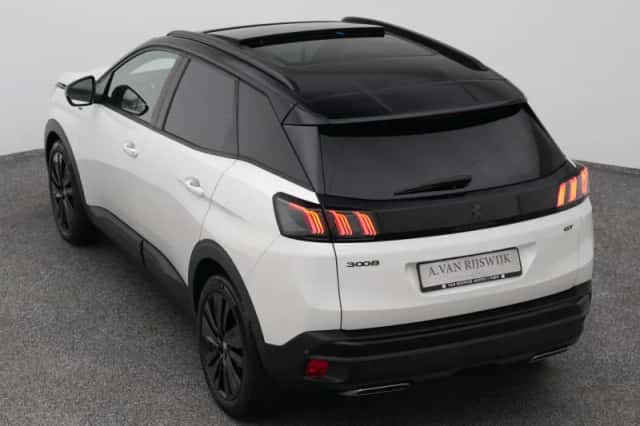 Peugeot 3008 (2021) thumbnail 25