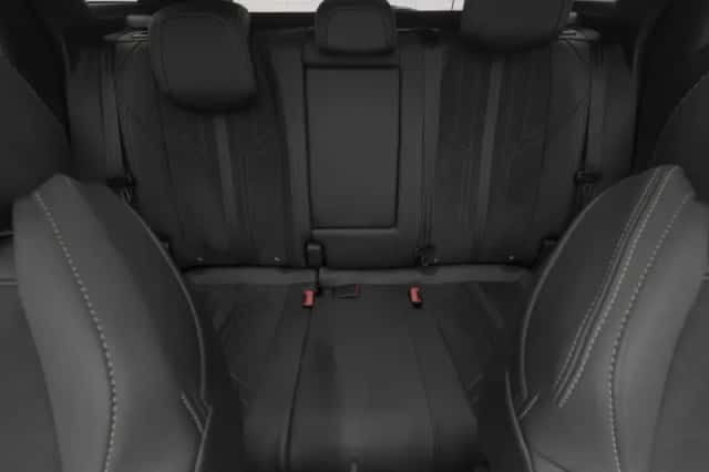Peugeot 3008 (2021) thumbnail 4