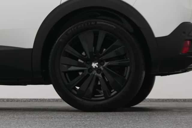 Peugeot 3008 (2021) thumbnail 40