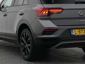 Volkswagen T-Roc (2021) thumbnail 18