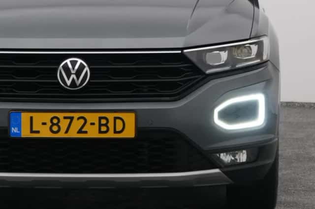 Volkswagen T-Roc (2021) thumbnail 19