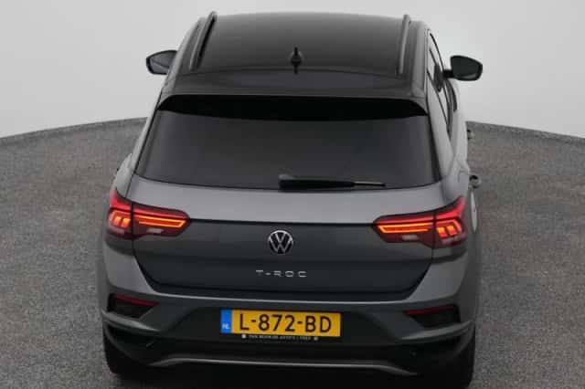 Volkswagen T-Roc (2021) thumbnail 28