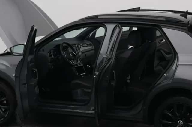 Volkswagen T-Roc (2021) thumbnail 33