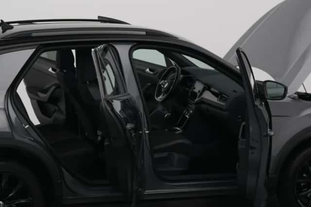 Volkswagen T-Roc (2021) thumbnail 34