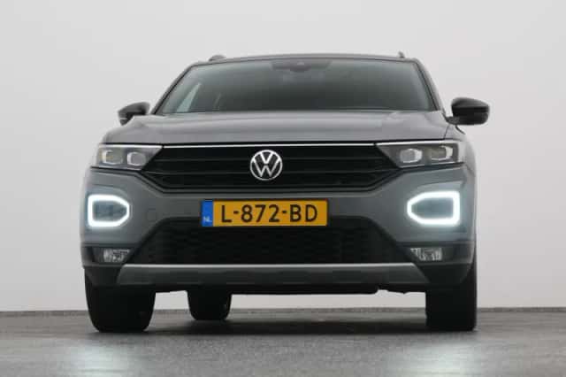 Volkswagen T-Roc (2021) thumbnail 35