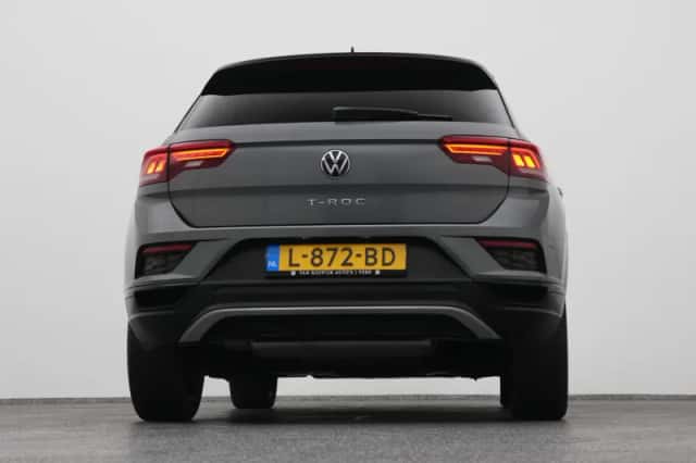 Volkswagen T-Roc (2021) thumbnail 36