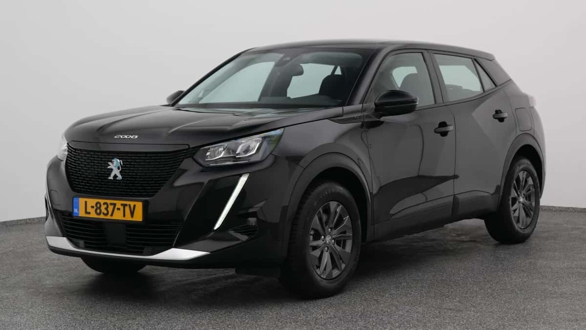 Peugeot e-2008 (2021) — foto 1