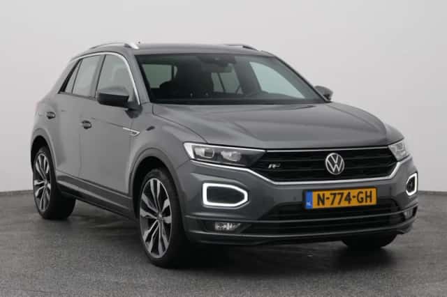 Volkswagen T-Roc (2021) thumbnail 2