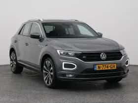Volkswagen T-Roc (2021) thumbnail 2