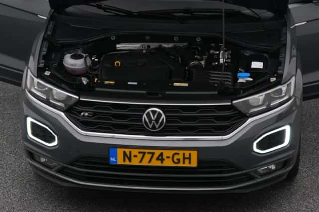 Volkswagen T-Roc (2021) thumbnail 31