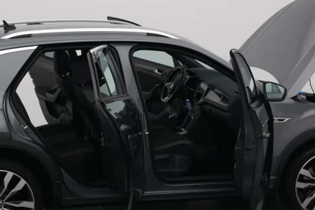 Volkswagen T-Roc (2021) thumbnail 34