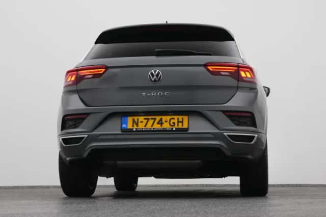 Volkswagen T-Roc (2021) thumbnail 36