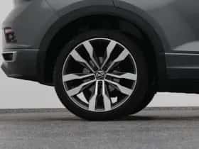 Volkswagen T-Roc (2021) thumbnail 41