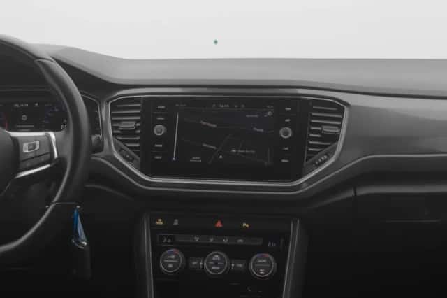 Volkswagen T-Roc (2021) thumbnail 8