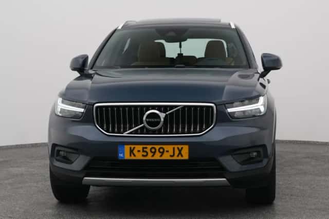 Volvo XC40 (2021) thumbnail 9