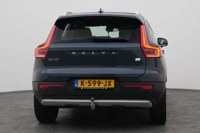 Volvo XC40 (2021) thumbnail 10