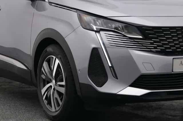 Peugeot 3008 (2021) thumbnail 17