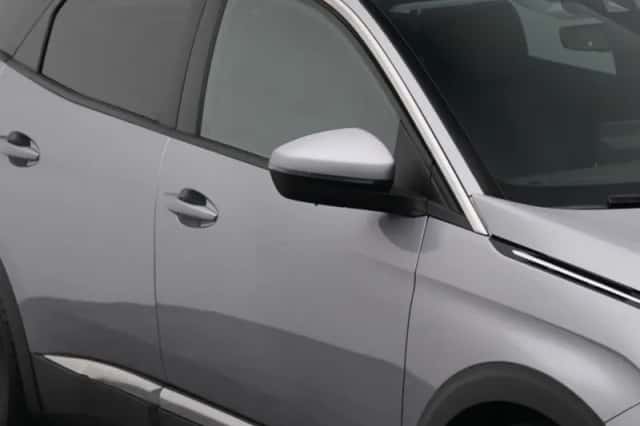 Peugeot 3008 (2021) thumbnail 23