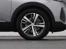 Peugeot 3008 (2021) thumbnail 42