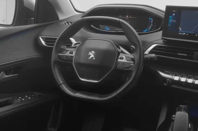 Peugeot 3008 (2021) thumbnail 7