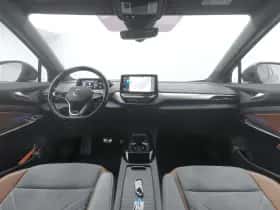 Volkswagen ID.4 (2020) thumbnail 3