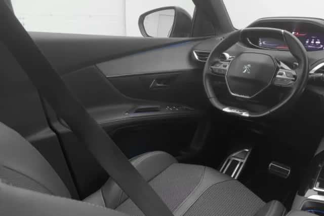 Peugeot 5008 (2023) thumbnail 11