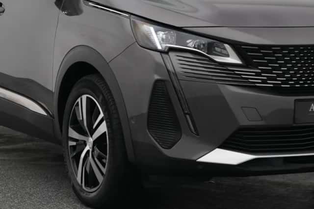 Peugeot 5008 (2023) thumbnail 17