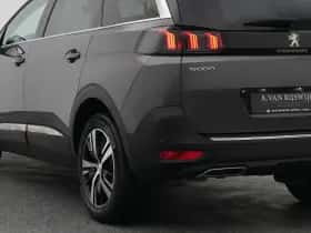 Peugeot 5008 (2023) thumbnail 18