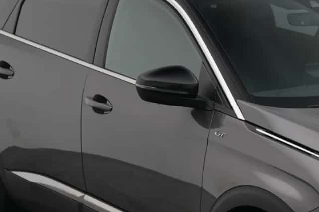 Peugeot 5008 (2023) thumbnail 23