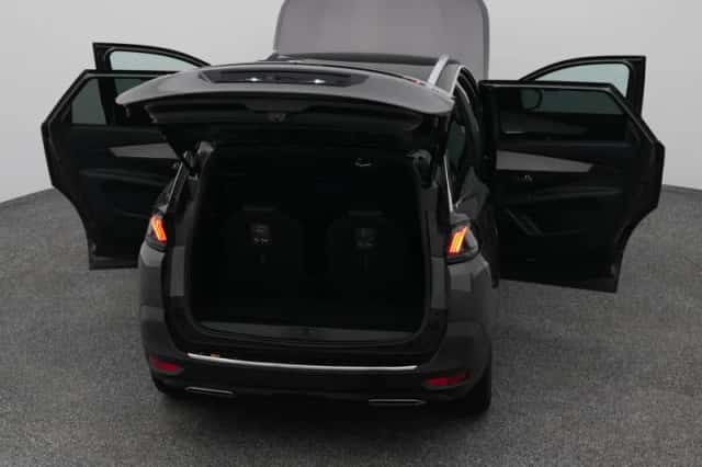 Peugeot 5008 (2023) thumbnail 29