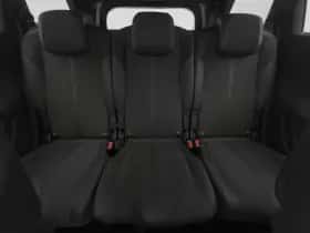 Peugeot 5008 (2023) thumbnail 4
