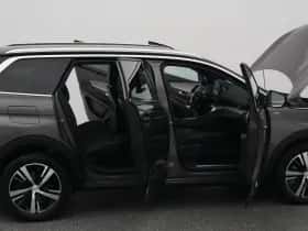 Peugeot 5008 (2023) thumbnail 34
