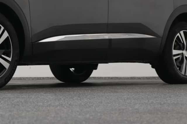 Peugeot 5008 (2023) thumbnail 37