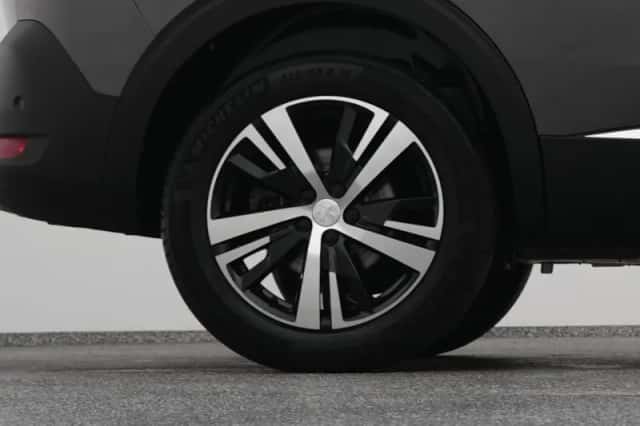 Peugeot 5008 (2023) thumbnail 41