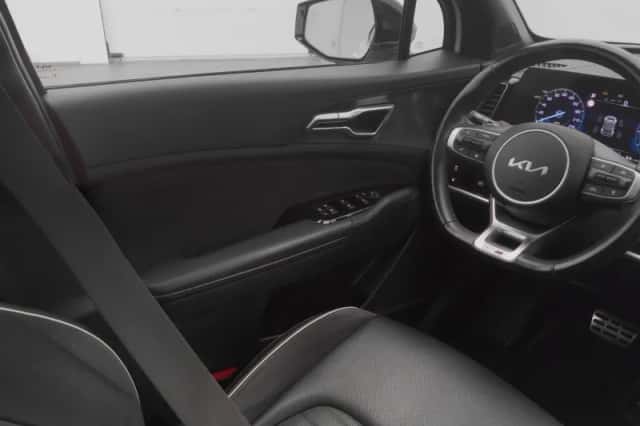 Kia Sportage (2023) thumbnail 11