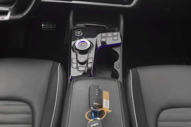 Kia Sportage (2023) thumbnail 12