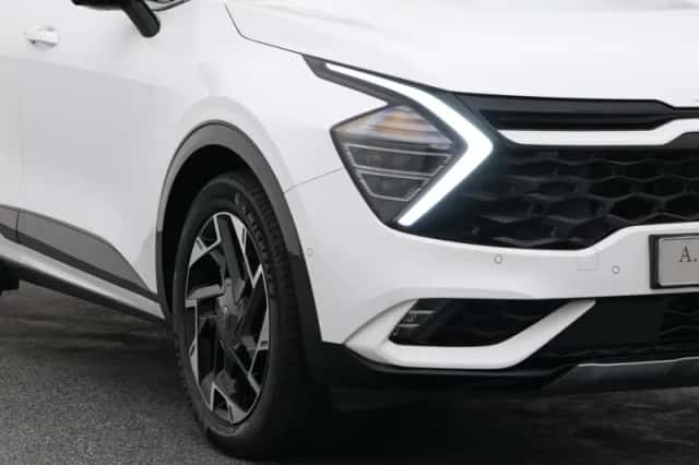 Kia Sportage (2023) thumbnail 17