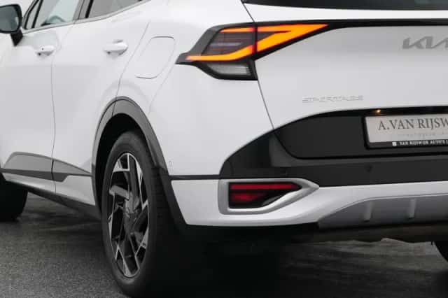 Kia Sportage (2023) thumbnail 18