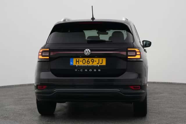 Volkswagen T-Cross (2020) thumbnail 10