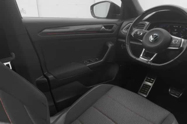 Volkswagen T-Roc (2021) thumbnail 11
