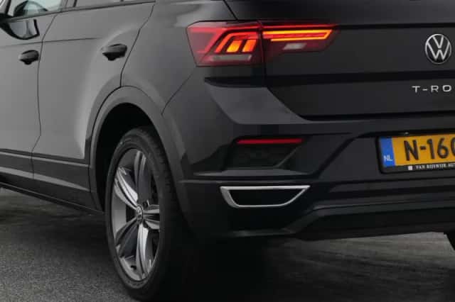 Volkswagen T-Roc (2021) thumbnail 18