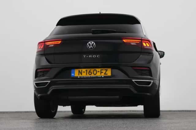 Volkswagen T-Roc (2021) thumbnail 36