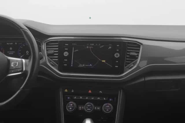 Volkswagen T-Roc (2021) thumbnail 8