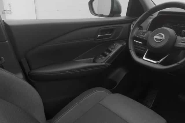Nissan Qashqai (2023) thumbnail 11