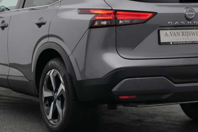 Nissan Qashqai (2023) thumbnail 18