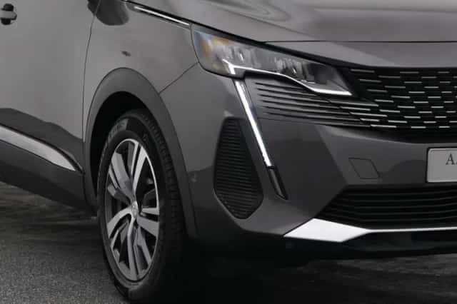 Peugeot 5008 (2021) thumbnail 17