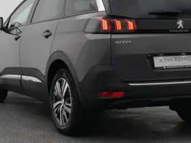 Peugeot 5008 (2021) thumbnail 18